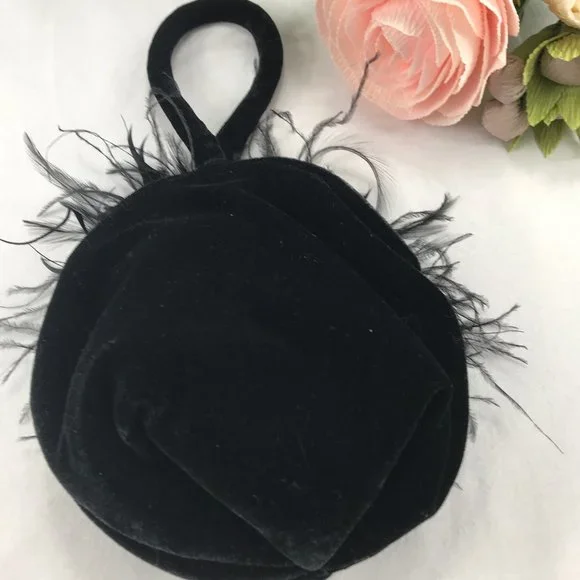 Black Velvet Evening Bag/Wristlet - Picture 2 of 6